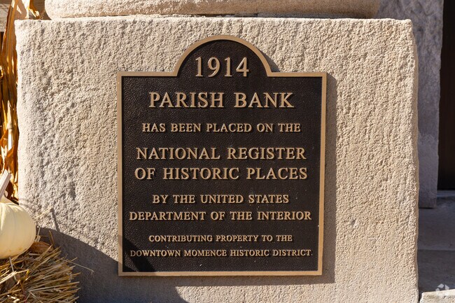 Parish Bank is notable for being placed on the National Register of Historic Places.