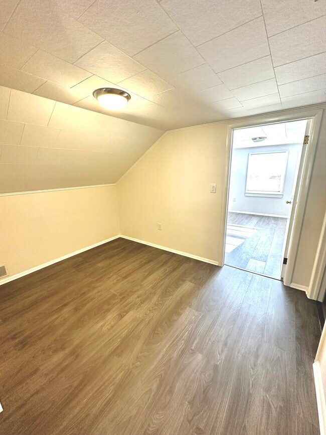 109 Grand St unit B, Highland, NY 12528 - photo 6