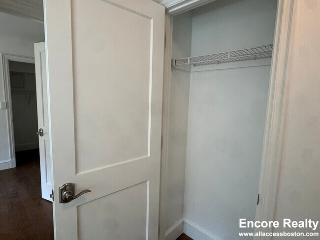 1200 Massachusetts Ave unit 212, Cambridge, MA 02138 - photo 4