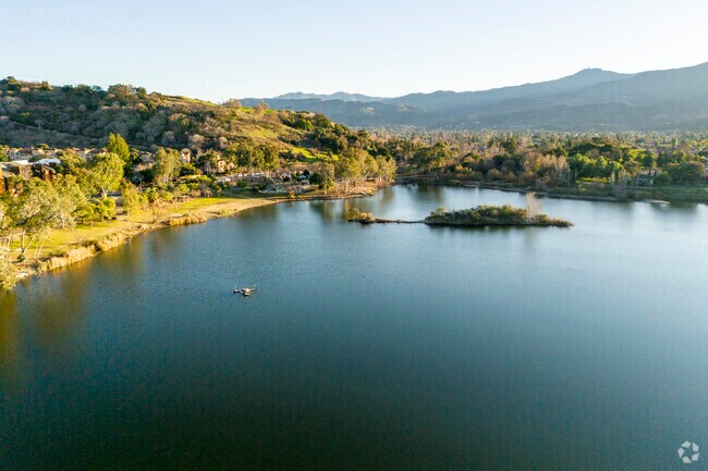Relax by the sparkling waters at Almaden Lake Park, perfect for picnics and walks.