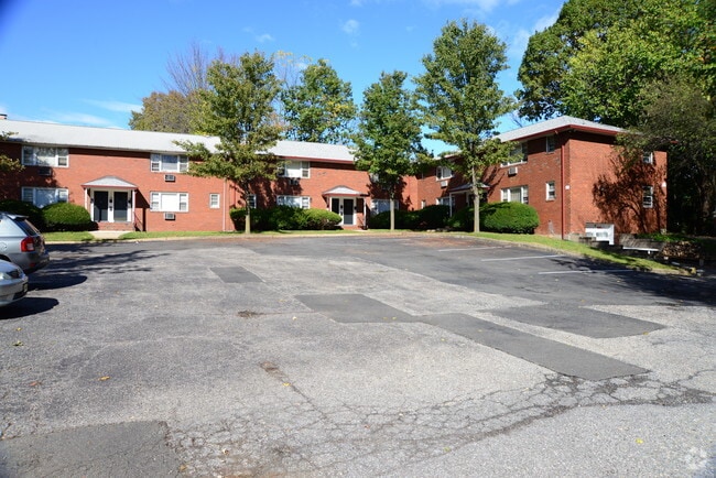 Woodside Apartments, Edison, NJ 08817 - photo 4