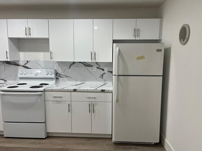 1236 NW 4th Ave, Fort Lauderdale, FL 33311 - photo 4