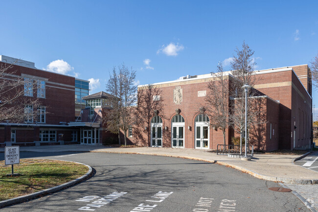 Marblehead Veterans Middle School has an overall rating of A on Niche.