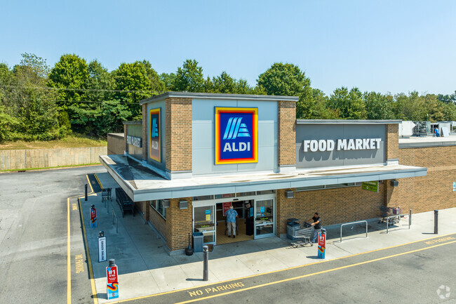 Aldi is a convenient option for groceries just a short drive from Weston.