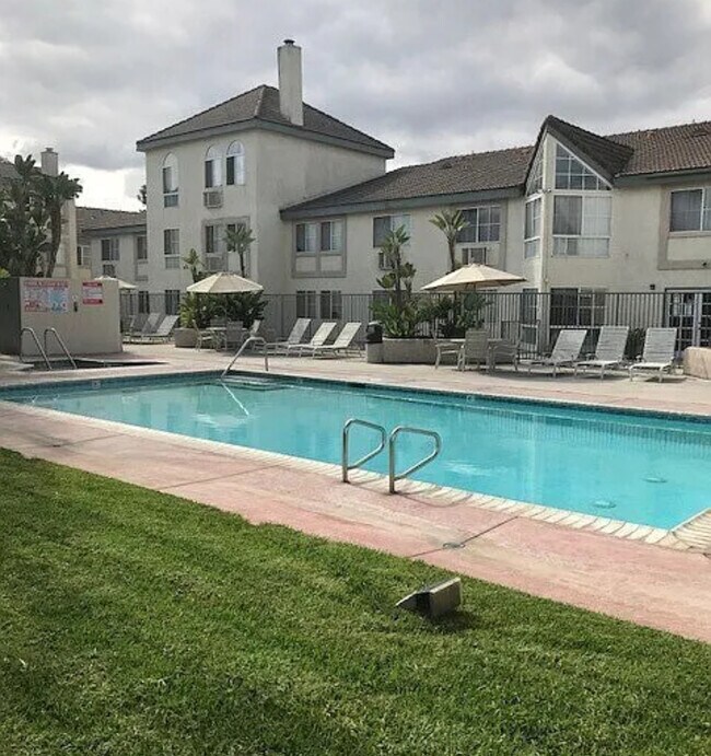 15000 Downey Ave Unit 142, Paramount, CA 90723