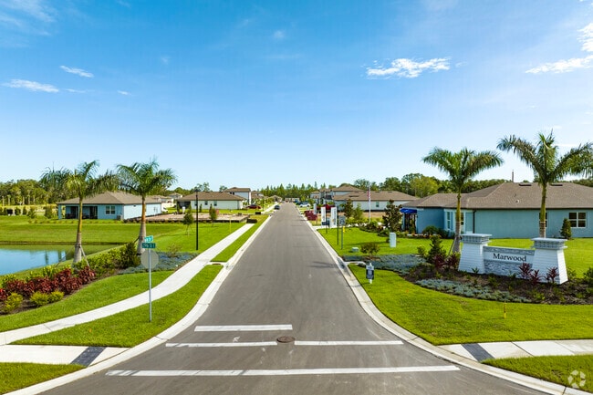 New developments are appearing throughout Ellenton.