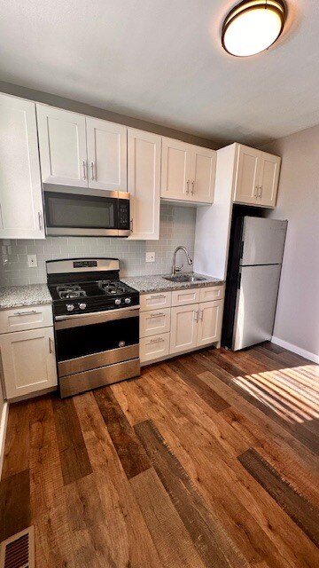 4182 Neosho St unit 1ST FLOOR, Saint Louis, MO 63116 - photo 2