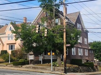 529 Park Ave Unit 1, Woonsocket, RI 02895