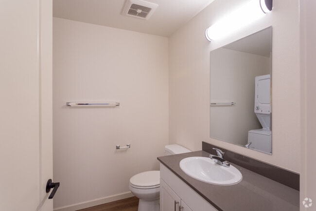 0BR, 1BA - 383SF
