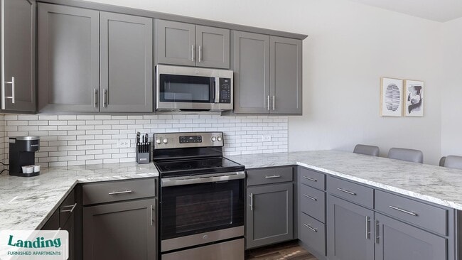 400 E B Fielder Rd unit 488, Weatherford, TX 76087 - photo 6