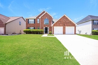 9493 Creekside Rd, Jonesboro, GA 30236