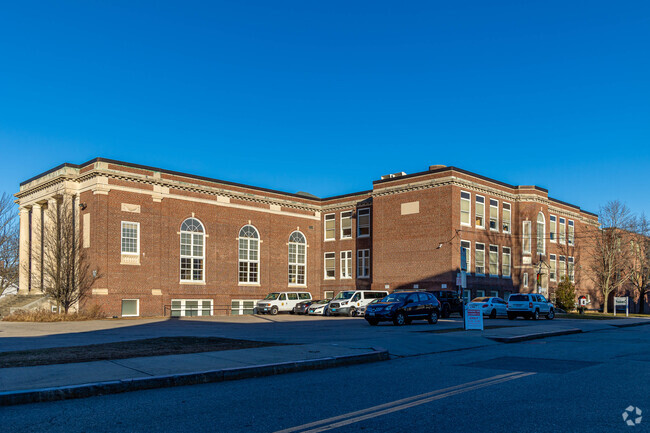 Waltham Public Schools Dual Language Program is located in South Side, Waltham.