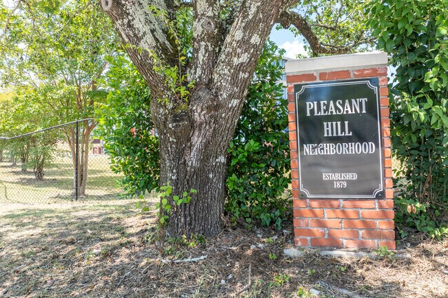 Pleasant Hill reflects the architectural styles of Victorian and Craftsman designs