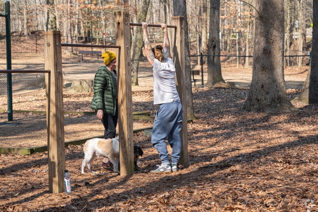 Lots of outdoor facilities in Leeds Alabama.