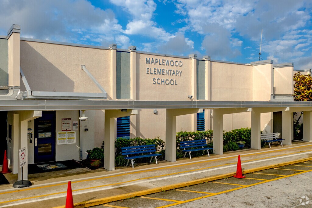 Maplewood Elementary School, Rankings & Reviews