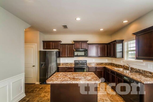 3012 Wesley Rd, Spring Hill, TN 37174 - photo 2