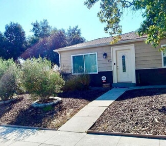 917 N Los Robles Ave, Pasadena, CA 91104