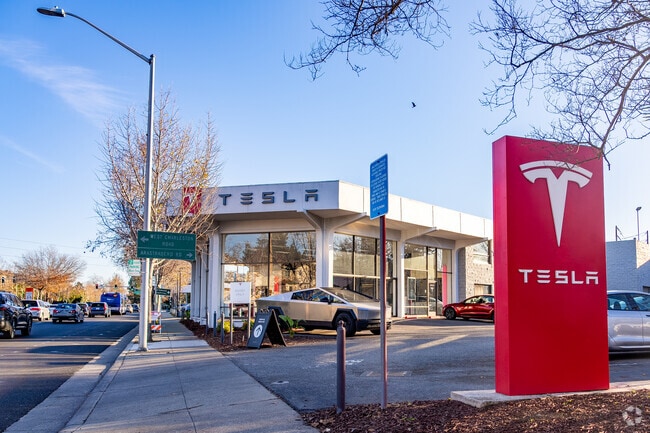 Tesla is one of the big technology companies in Palo Alto.