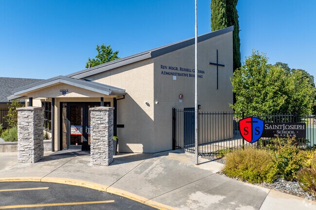 St. Joseph School is a private Catholic school in Redding that serves grade K-8.