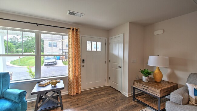 302 Woodnettle Ln unit 36204599, Arden, NC 28704 - photo 3