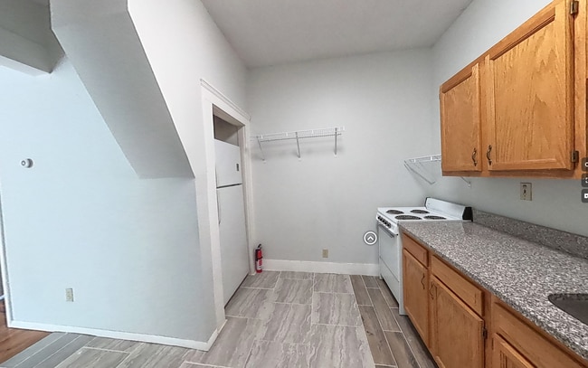 4224 S Washington St unit 1W, Marion, IN 46953 - photo 3