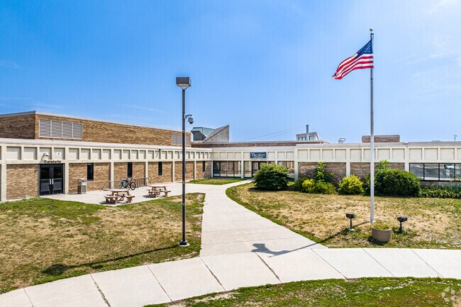 Students in Roseville attend Roseville Area Middle School in Little Canada.