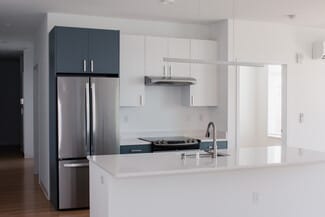 924 S 5th St, Milwaukee, WI 53204