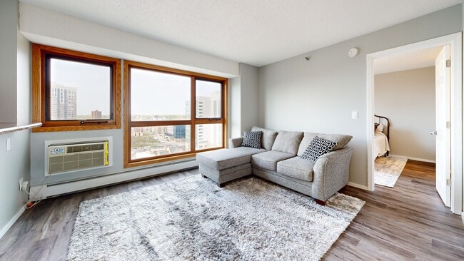 433 S 7th St unit 1625, Minneapolis, MN 55415 - photo 2