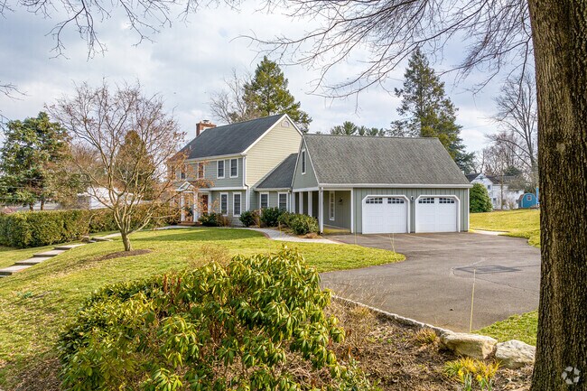 There are bigger single family homes in Lower Moreland.