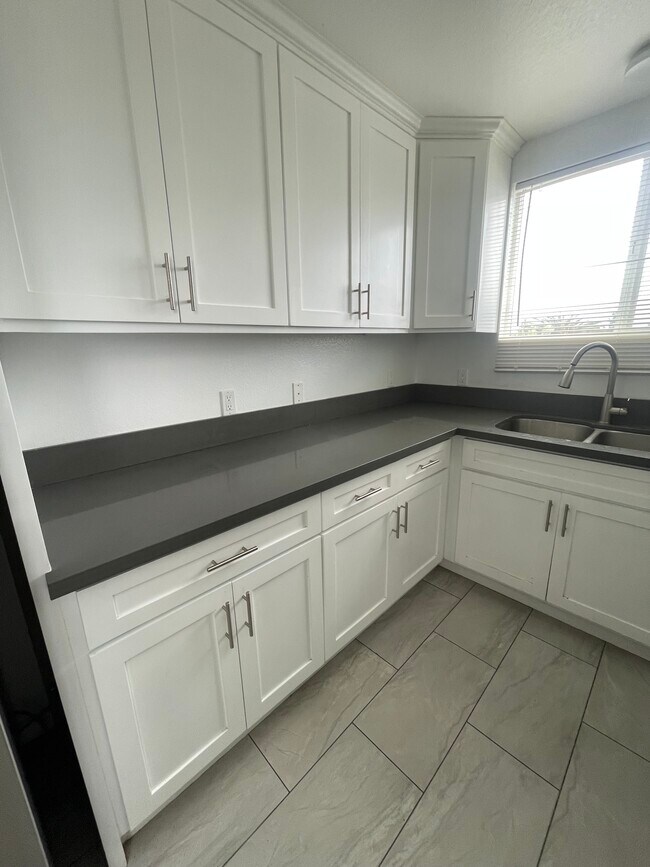 446 W 126th St, Los Angeles, CA 90061 - photo 6