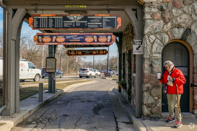 North Burns Park locals go to the iconic Bearclaw Coffee seven days a week.