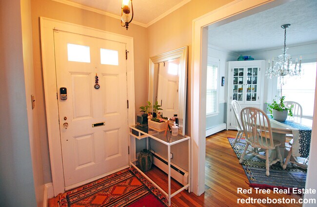 841 Fellsway W, Medford, MA 02155 - photo 5