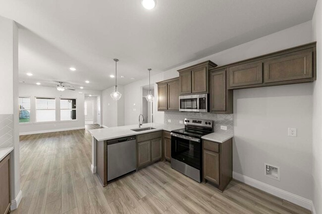 1636 Meadow Crest Dr, Aubrey, TX 76227 - photo 6