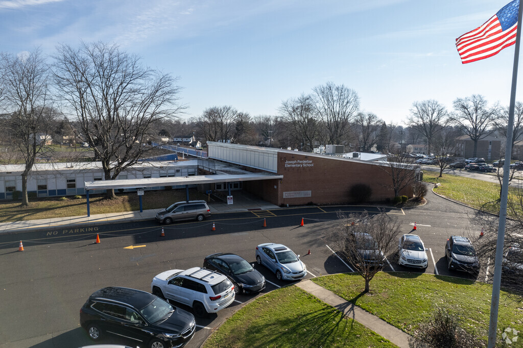 Joseph Ferderbar Elementary School has students in K-4th grade.
