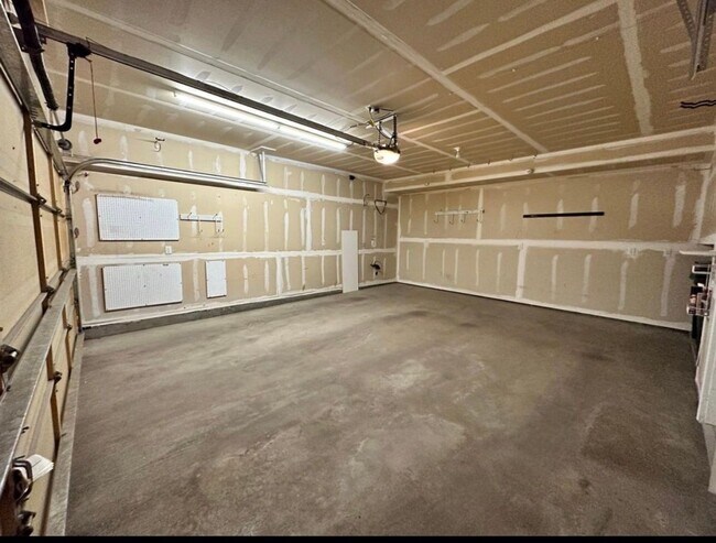 10585 Parkington Ln, Highlands Ranch, CO 80126 - photo 6