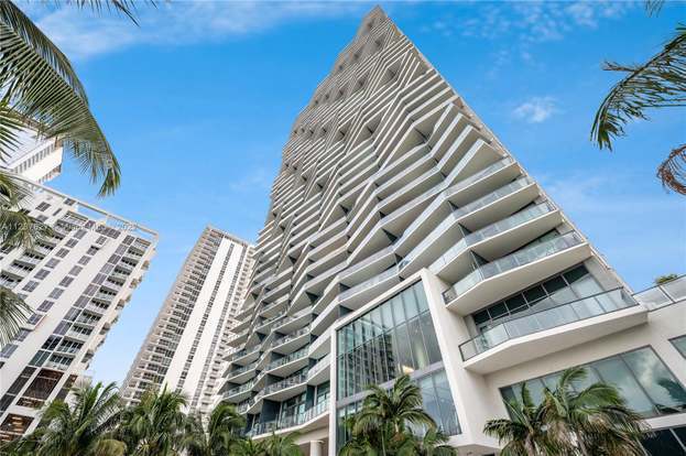 Icon Bay unit 2104, Miami, FL 33137 - photo 2