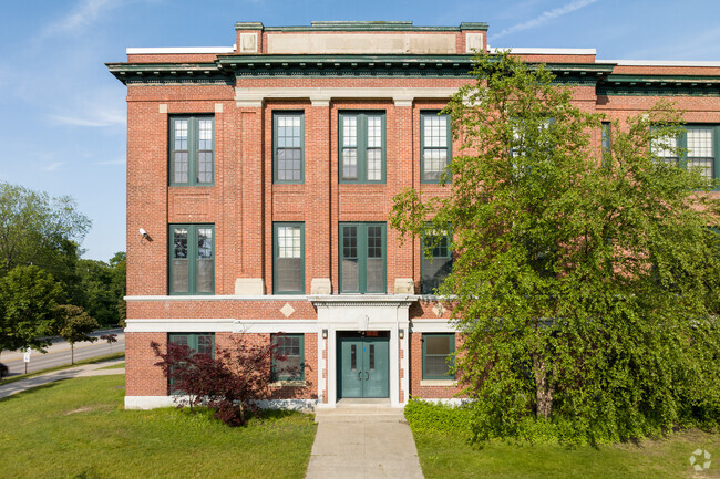 North entrance to the Mahoney Middle School.