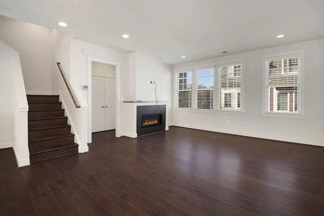 70 Ellsworth Heights St, Silver Spring, MD 20910 - photo 5