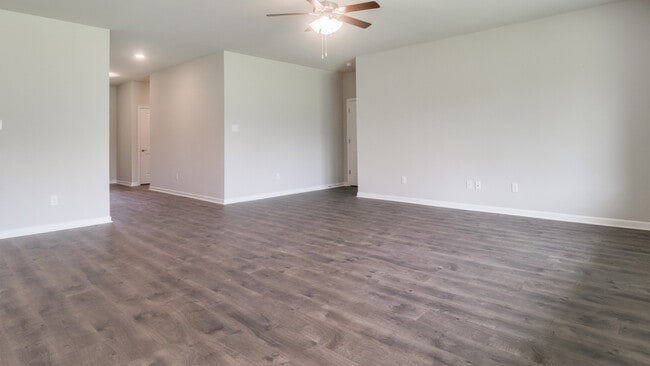 4686 E Ridge Rd, Lake Charles, LA 70607 - photo 3