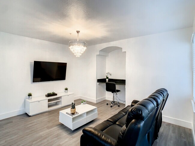 7200 Westpointe Blvd unit 1511, Orlando, FL 32835 - photo 2