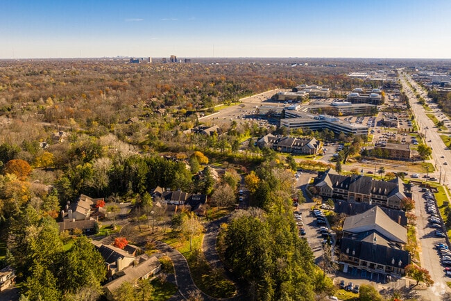 Downtown Detroit is a short drive from Bingham Farms