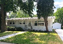 213 N 5th Ave, Walworth, WI 53184