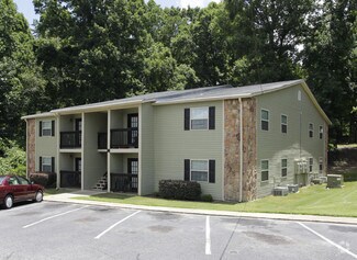 2515 College Dr, Phenix City, AL 36869