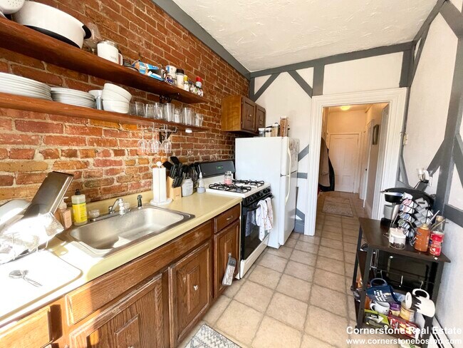 748 E 4th St unit 3, Boston, MA 02127 - photo 3