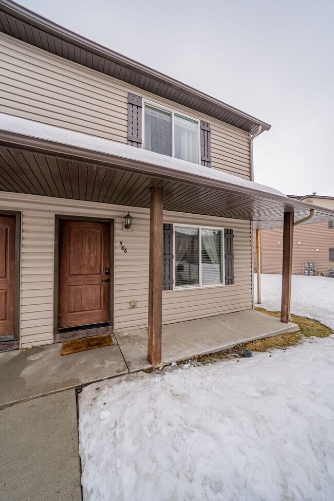 586 Sunflower Rd, Rexburg, ID 83440