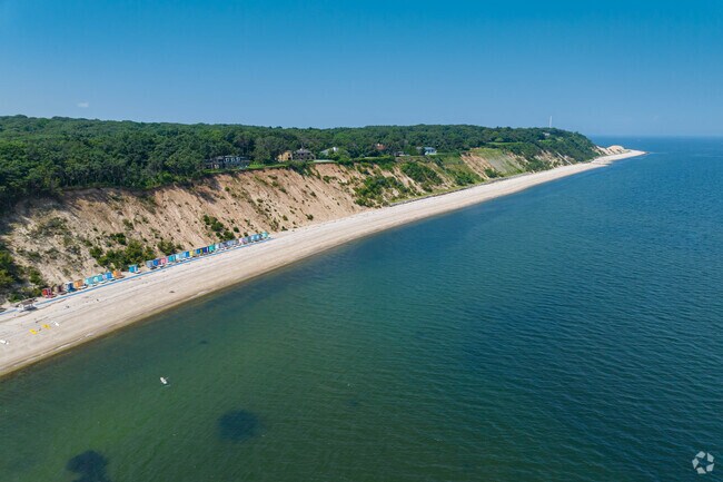 Cliffside homes overlook the beach in Belle Terre.