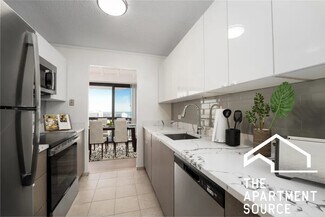 1133 N Dearborn St Unit 2110, Chicago, IL 60610