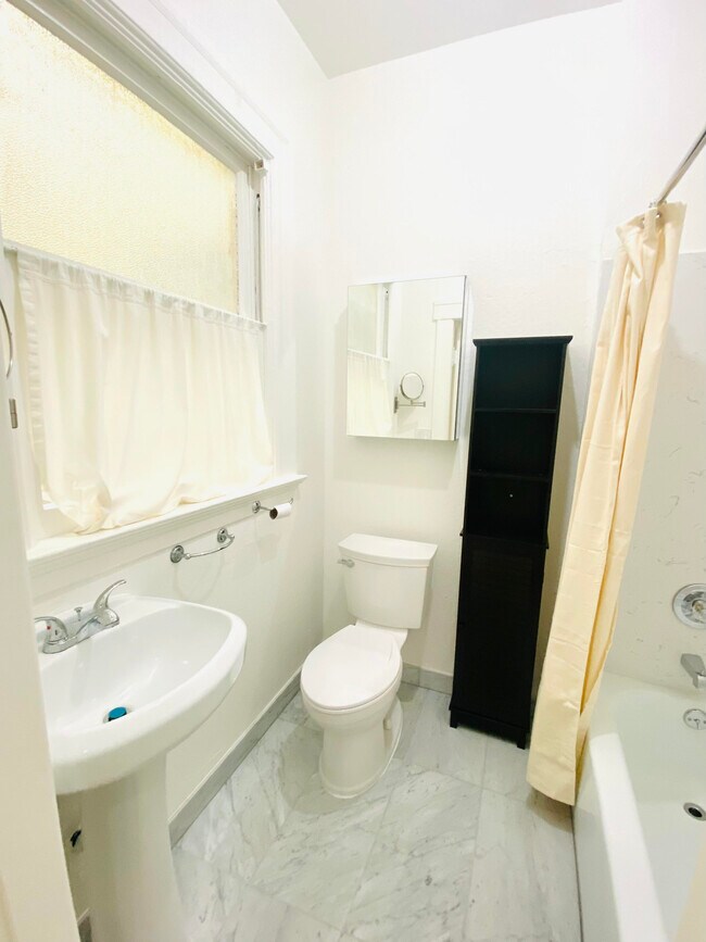 1732 Grant Ave, San Francisco, CA 94133 - photo 7