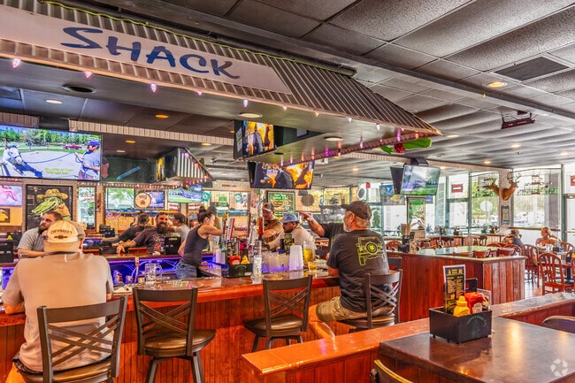 Have a fantastic lunch at Gator's Shack Westlake, West Palm Beach, FL.