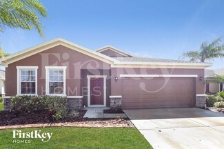 565 19th St NW, Ruskin, FL 33570